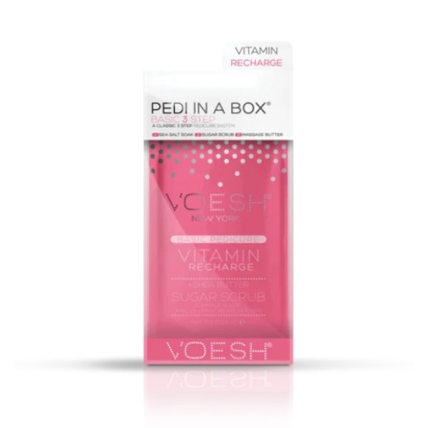 Pēdu procedūra Voesh Basic Pedi In A Box 3 in 1 Vitamin Recharge, ar vitamīniem un šī sviestu, atjauno un baro kāju ādu